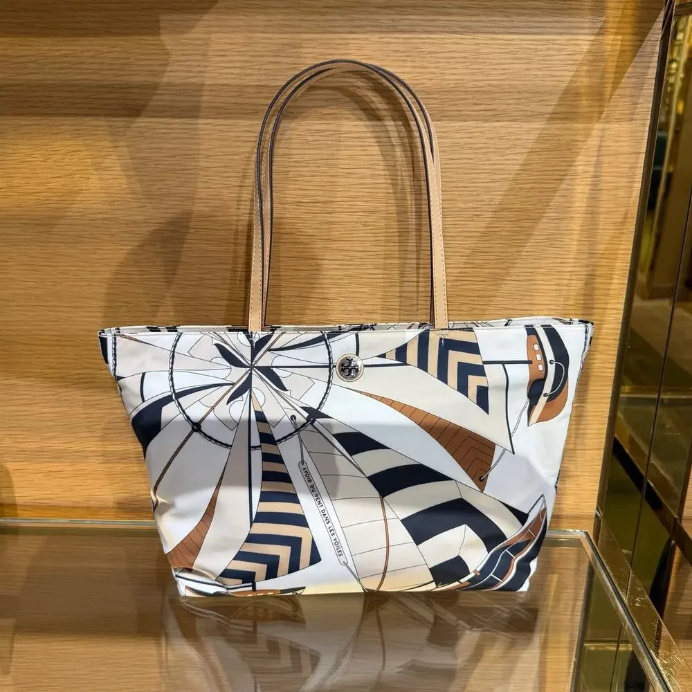 NEW‼️Tory Burch Nylon Printed Small Tote 180305